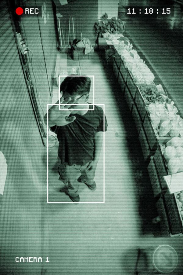 Caméra de surveillance cachée